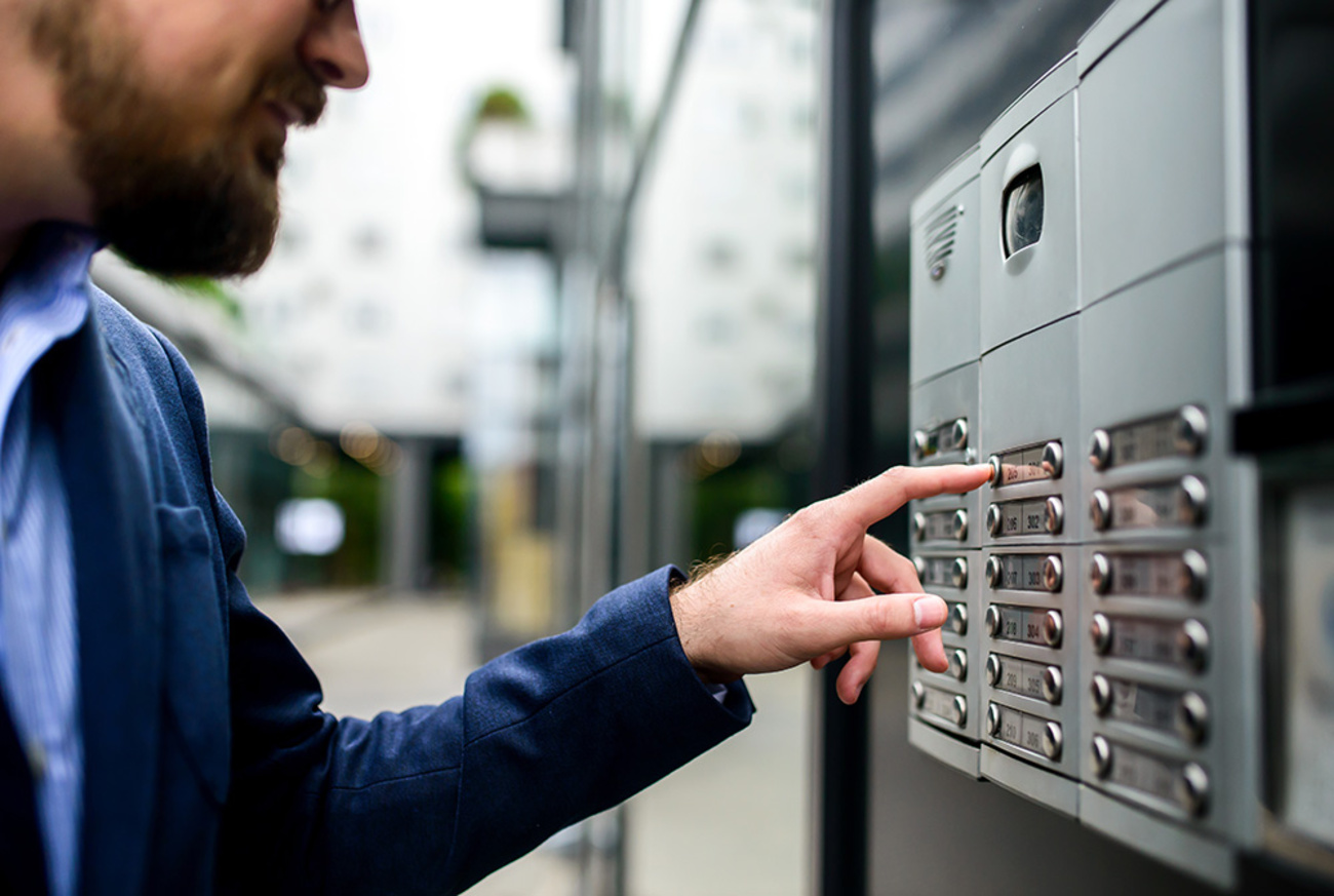 Sprech&shy;anlagen bei Gebäudetechnik Altuner in Linden